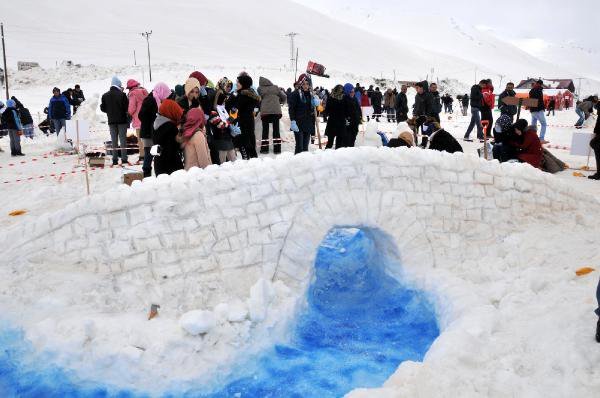 The most children making a snowman simultaneously